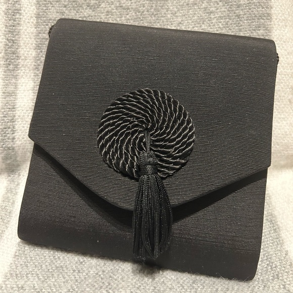 Small Salisbury Handbag - Picture 3 of 11